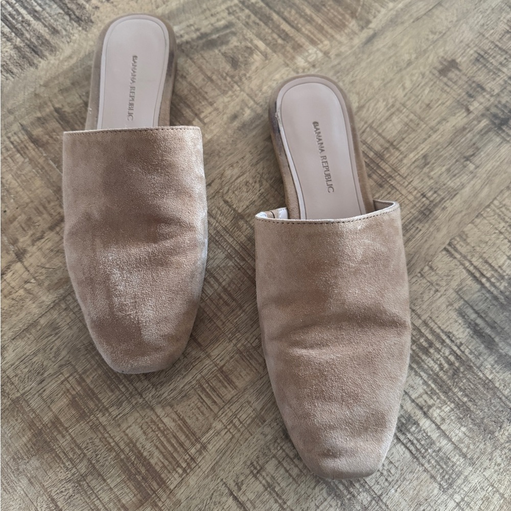 Banana Republic Light Brown Suede Mules